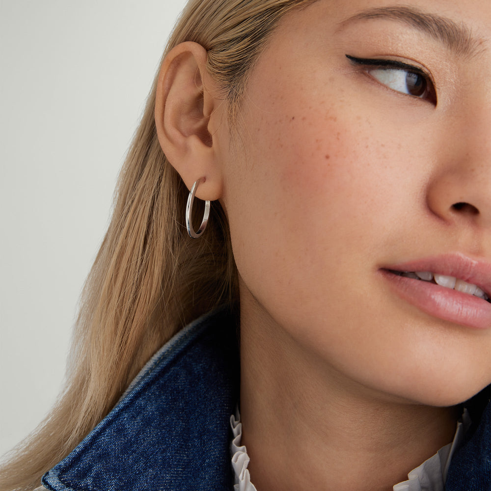 Olivia Hoops